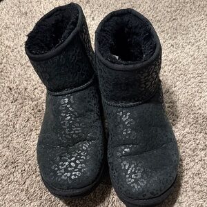 Black Leopard Print Fur-Lined Ugg Boots